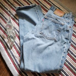 Vintage Style Levi's 550 Jeans